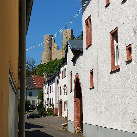 Mooi Ruim Appartement In Antieke Stadsboerderij Schönecken Exteriér fotografie